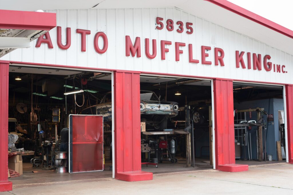 outside view of automuffler king